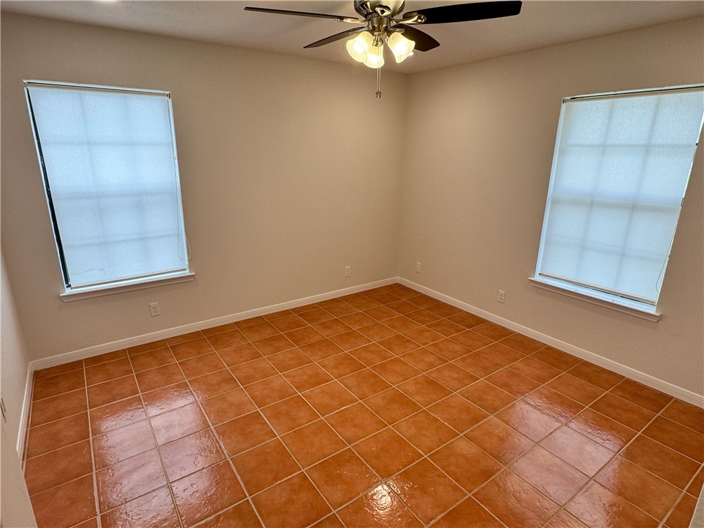136 Lakeview Property Photo 10