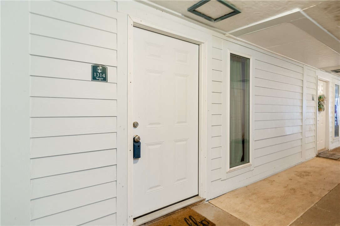 3938 Surfside Blvd 1314 Property Photo 2