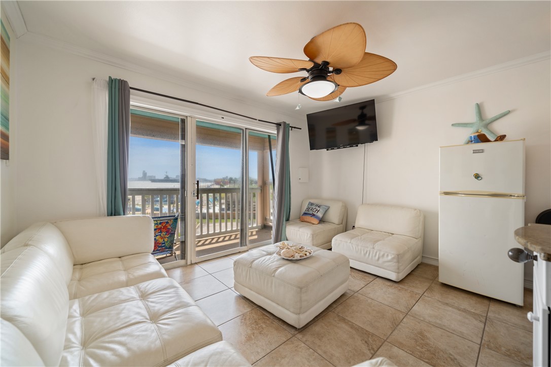 3938 Surfside Blvd 1314 Property Photo 4