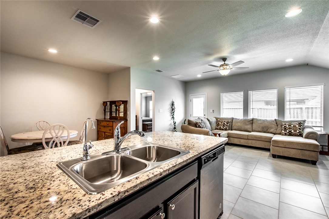 2330 Restful Lane Property Photo 6