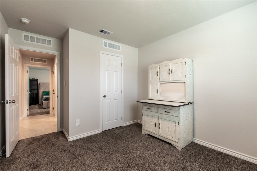 2330 Restful Lane Property Photo 13
