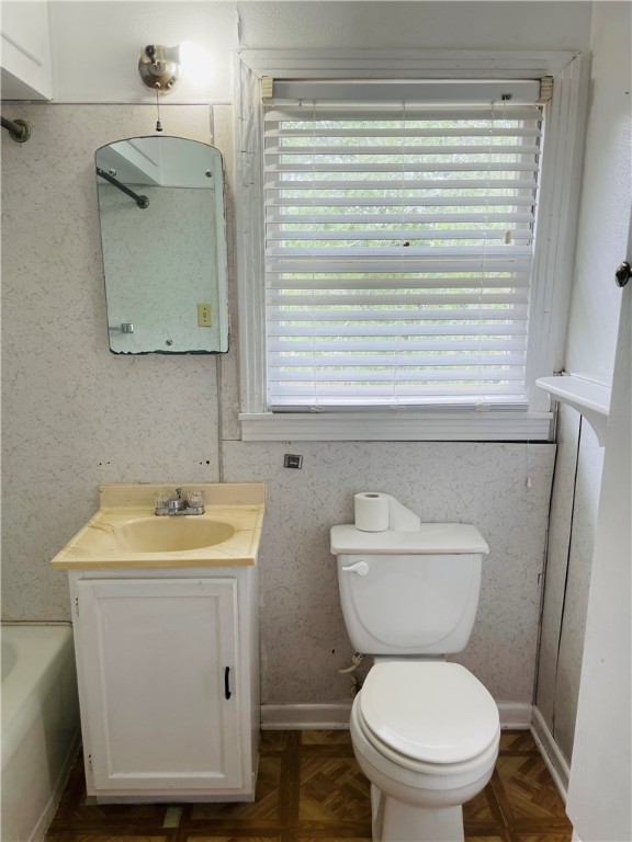 912 E Fulton St Property Photo 17