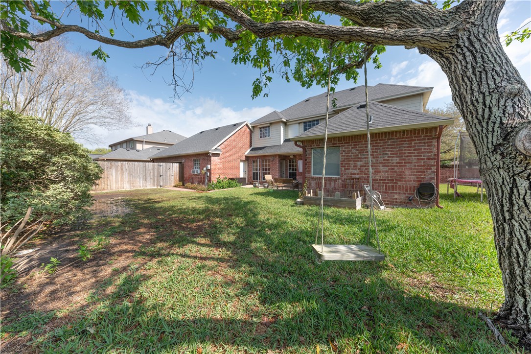 5917 Raven Hill Property Photo 32