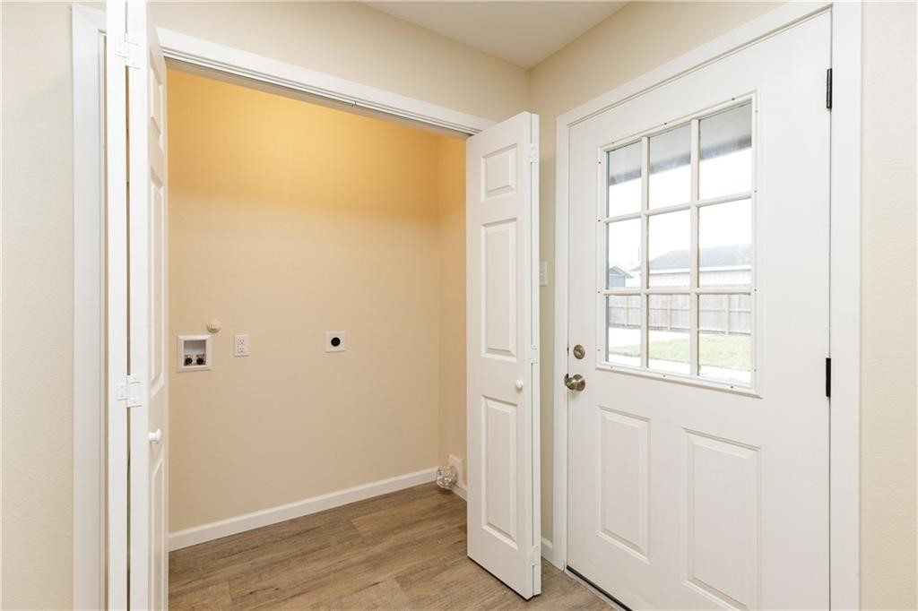 3725 Kingston Dr Property Photo 10