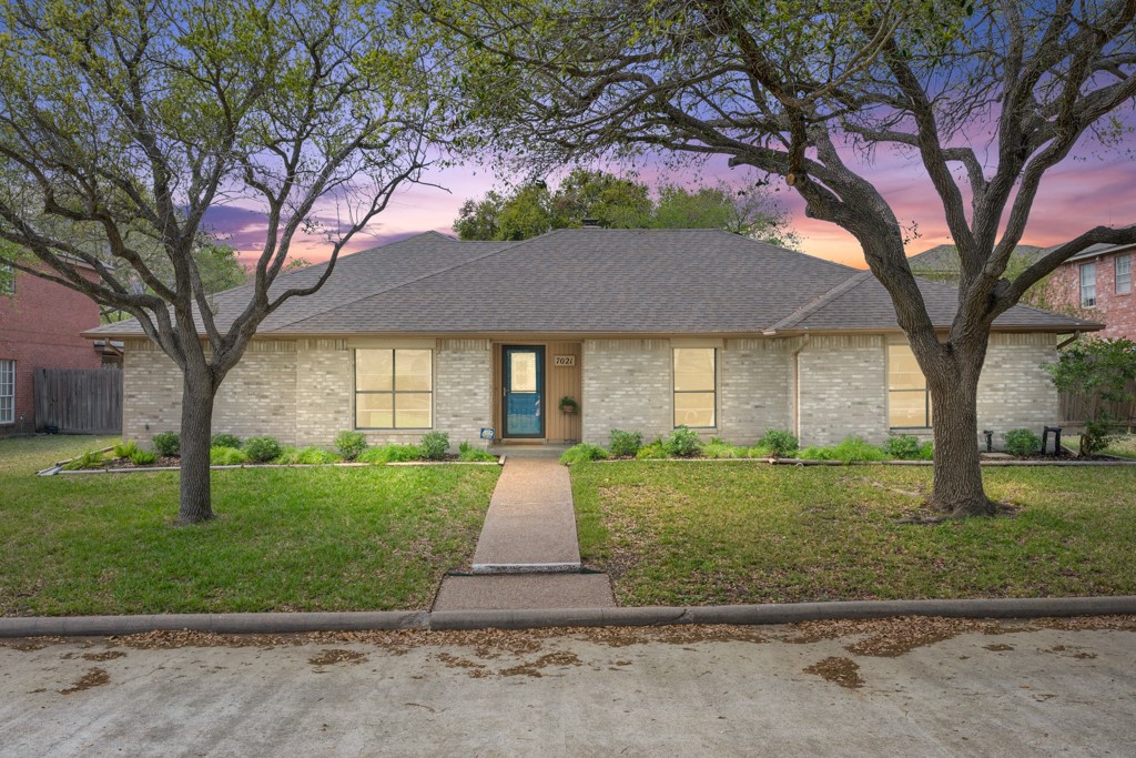 7021 Adbury Dr Property Photo
