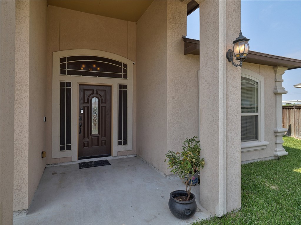 3121 Cowboys Ct Property Photo 4