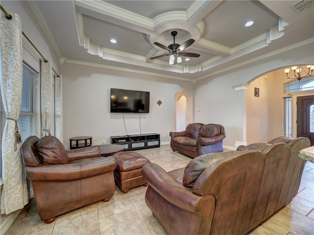 3121 Cowboys Ct Property Photo 7