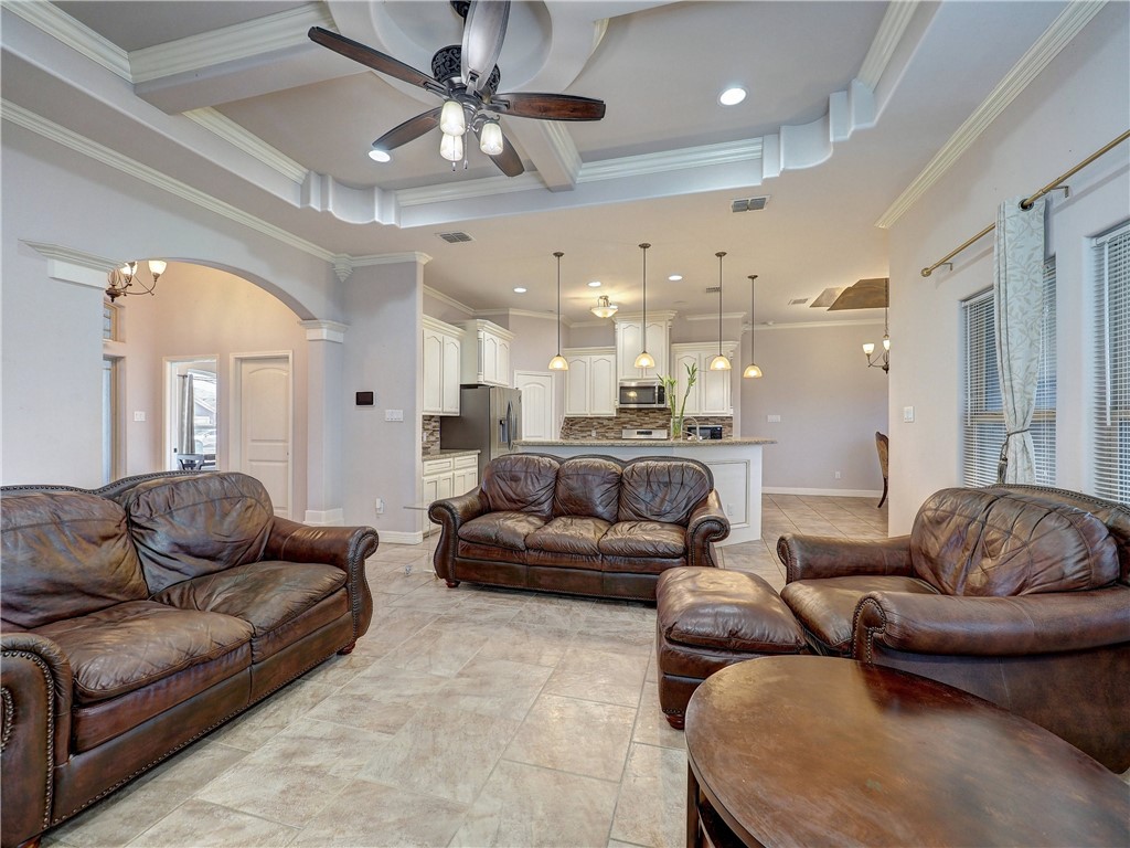 3121 Cowboys Ct Property Photo 9