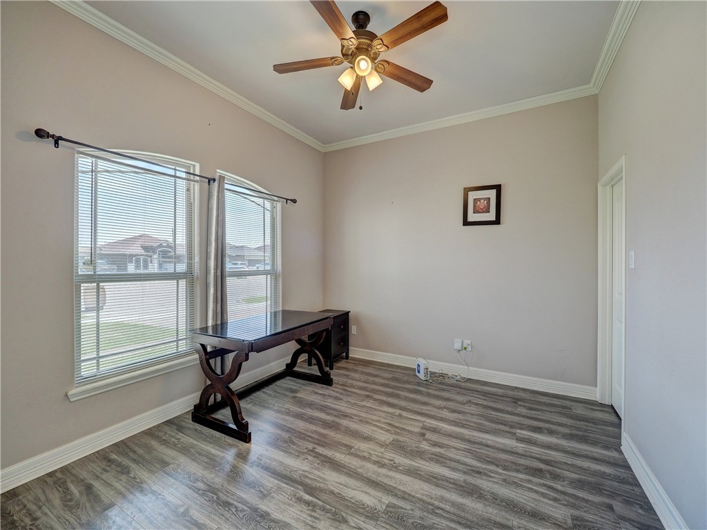 3121 Cowboys Ct Property Photo 27