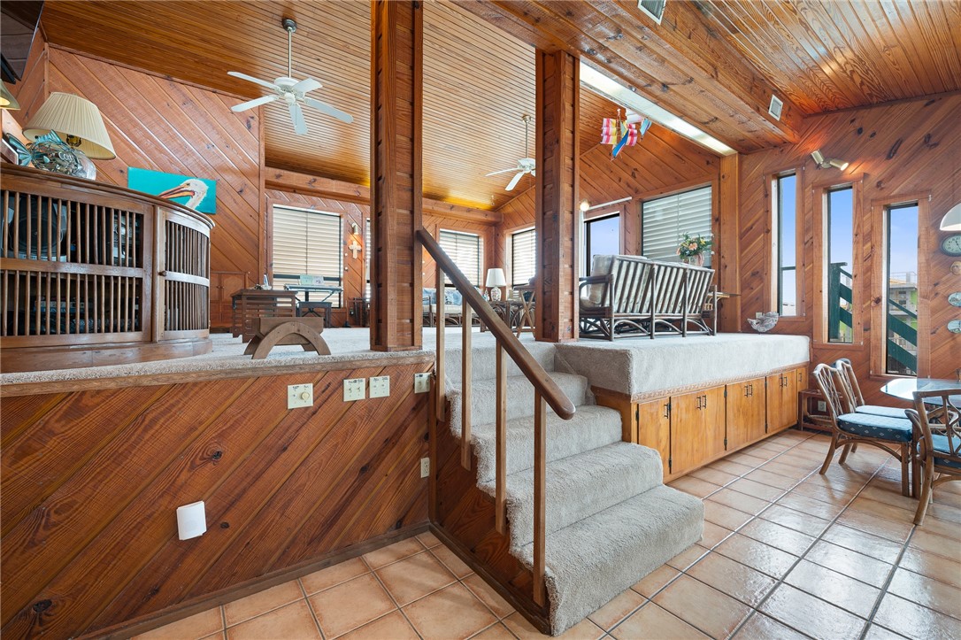 109 Bayshore Ct Property Photo 23
