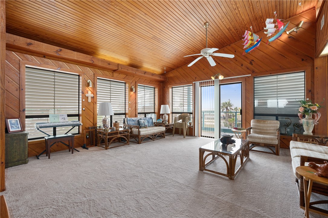 109 Bayshore Ct Property Photo 24