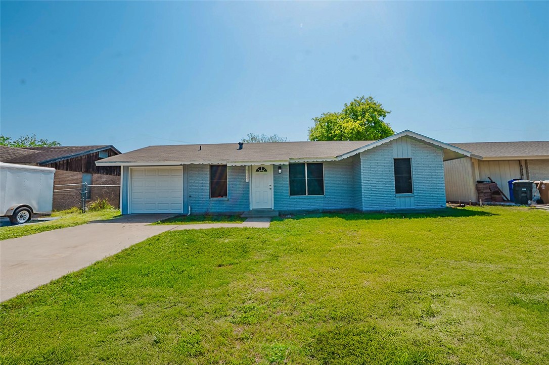 5334 Bowie St Property Photo 2