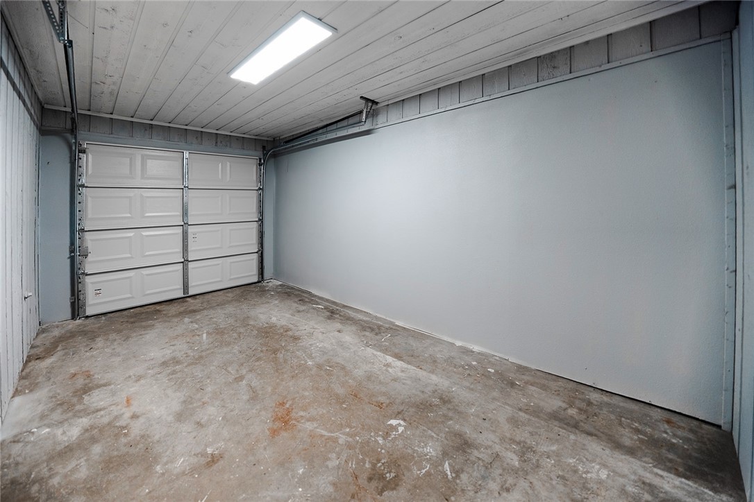 5334 Bowie St Property Photo 9
