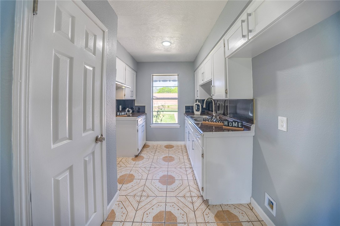 5334 Bowie St Property Photo 15