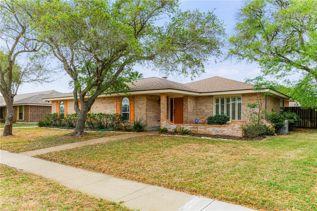 6721 Sahara Dr Property Photo