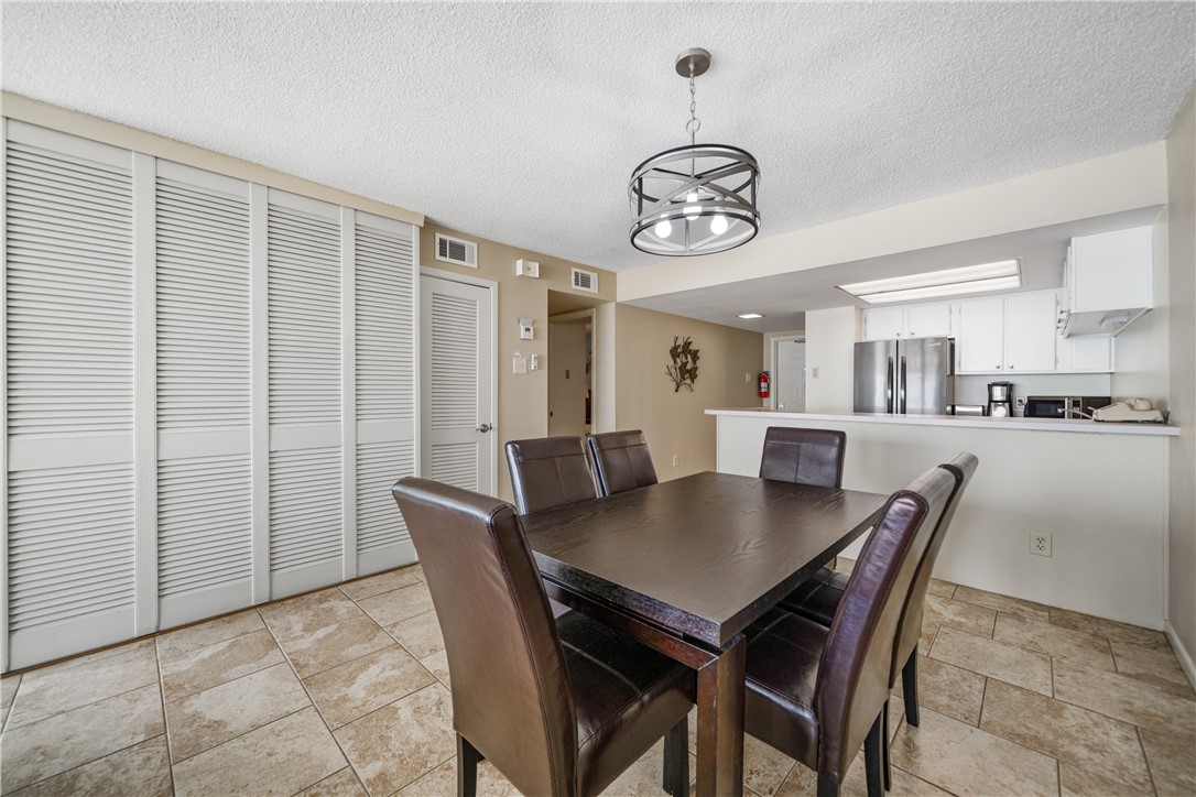 14810 Windward Dr 307 Property Photo 6