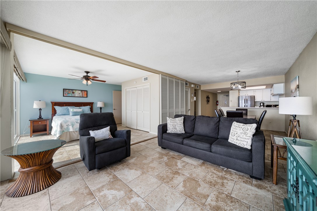 14810 Windward Dr 307 Property Photo 9