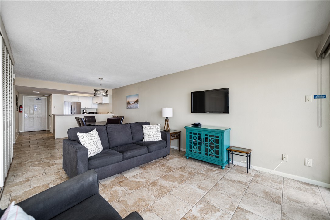 14810 Windward Dr 307 Property Photo 10