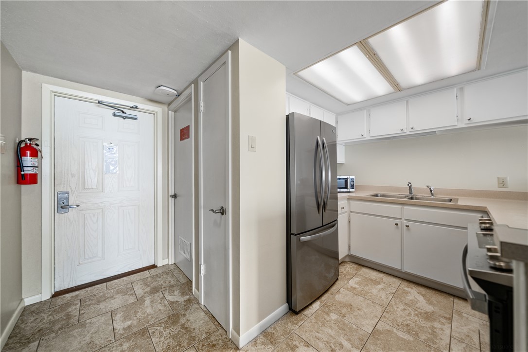 14810 Windward Dr 307 Property Photo 15