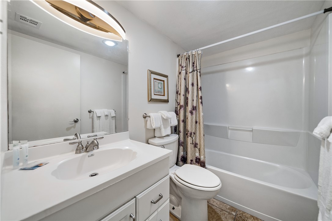 14810 Windward Dr 307 Property Photo 19