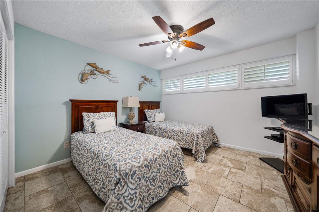 14810 Windward Dr 307 Property Photo 20
