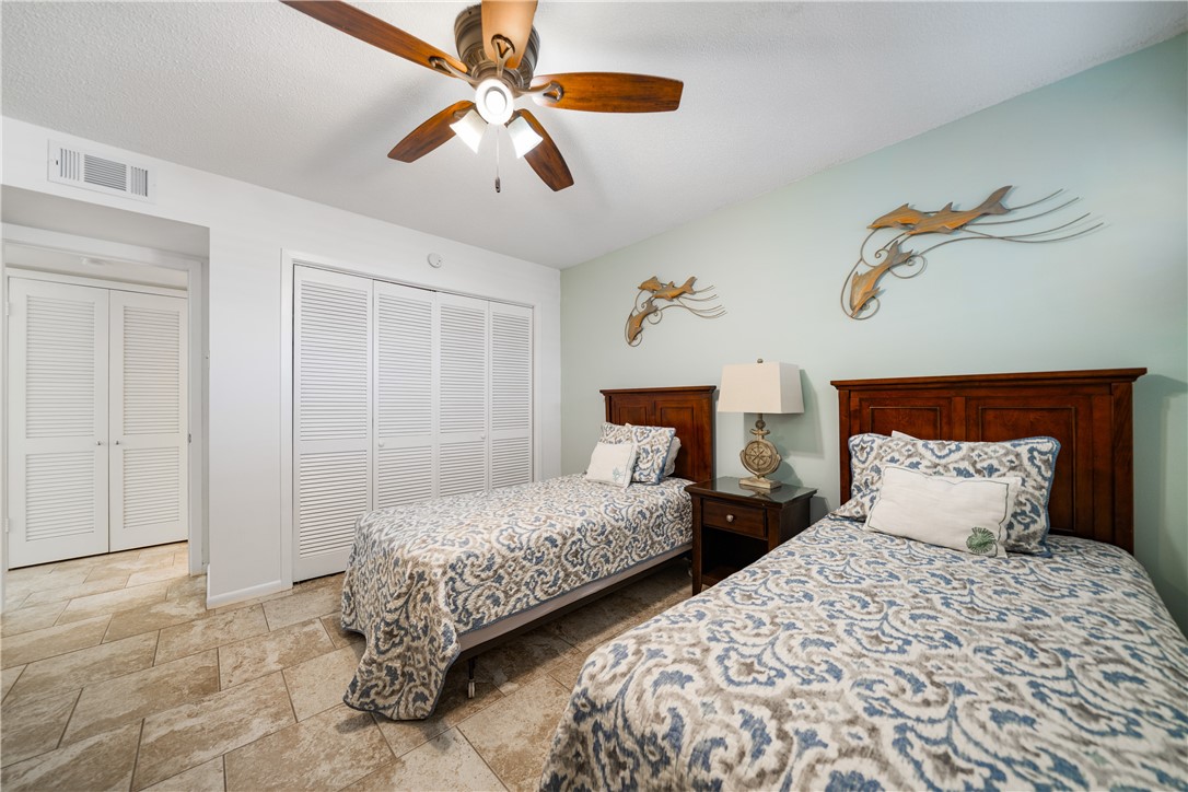 14810 Windward Dr 307 Property Photo 21