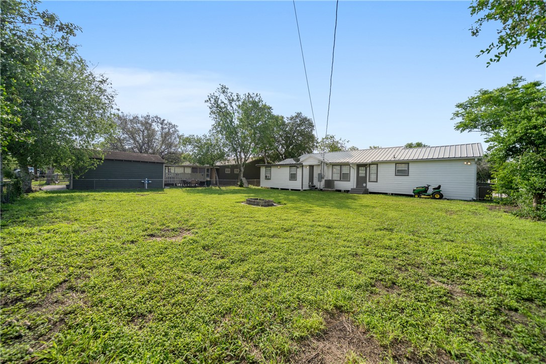 630 E Miller Property Photo 22