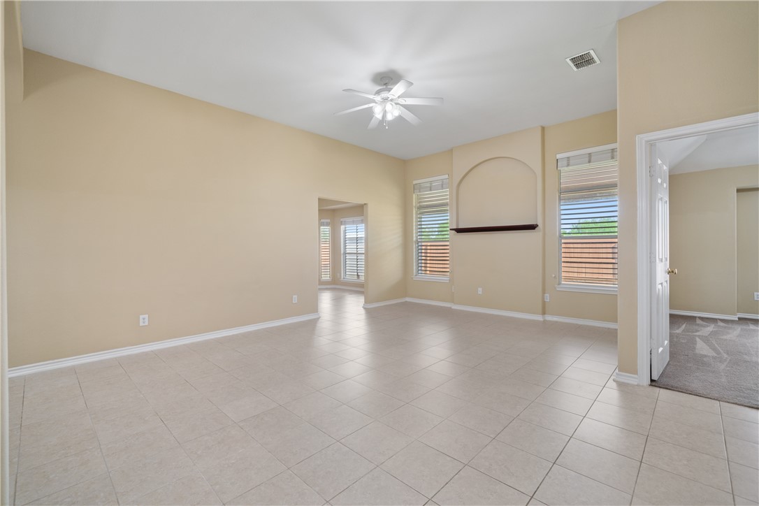 1808 Margaret Property Photo 5