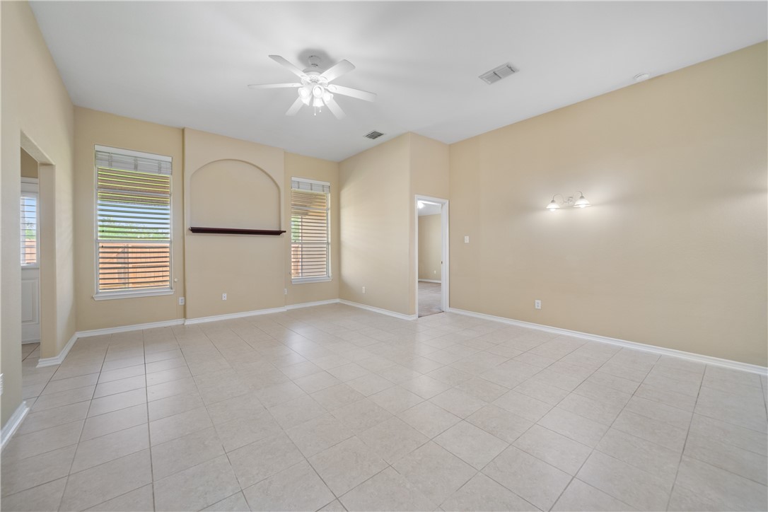 1808 Margaret Property Photo 7