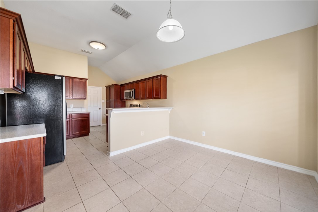 1808 Margaret Property Photo 11