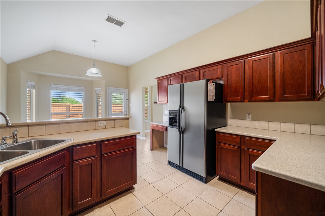 1808 Margaret Property Photo 16