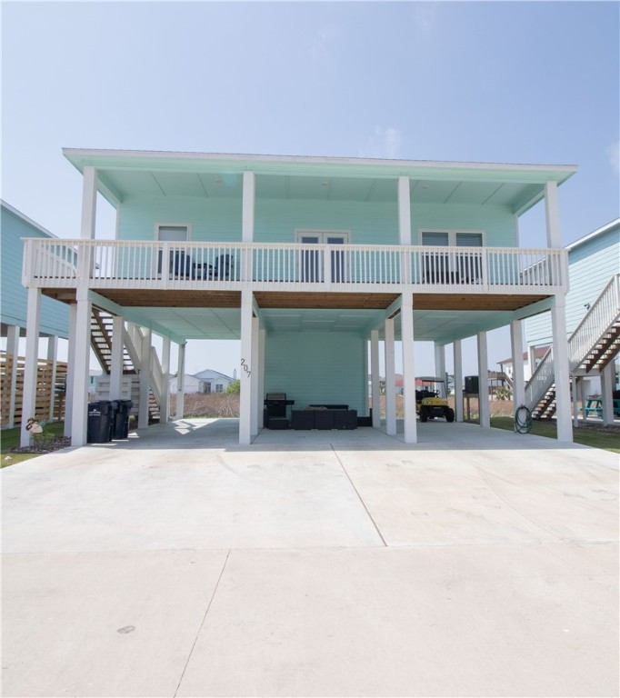 207 Paradise Dr Property Photo 1