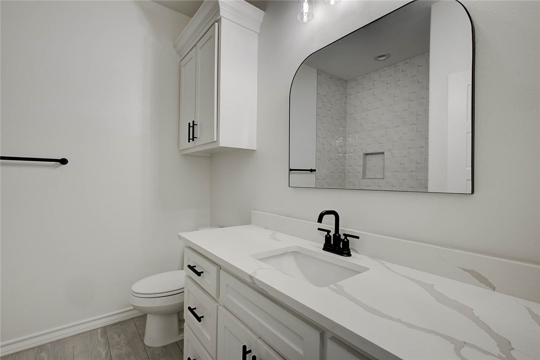 120 Amethyst St Property Photo 20