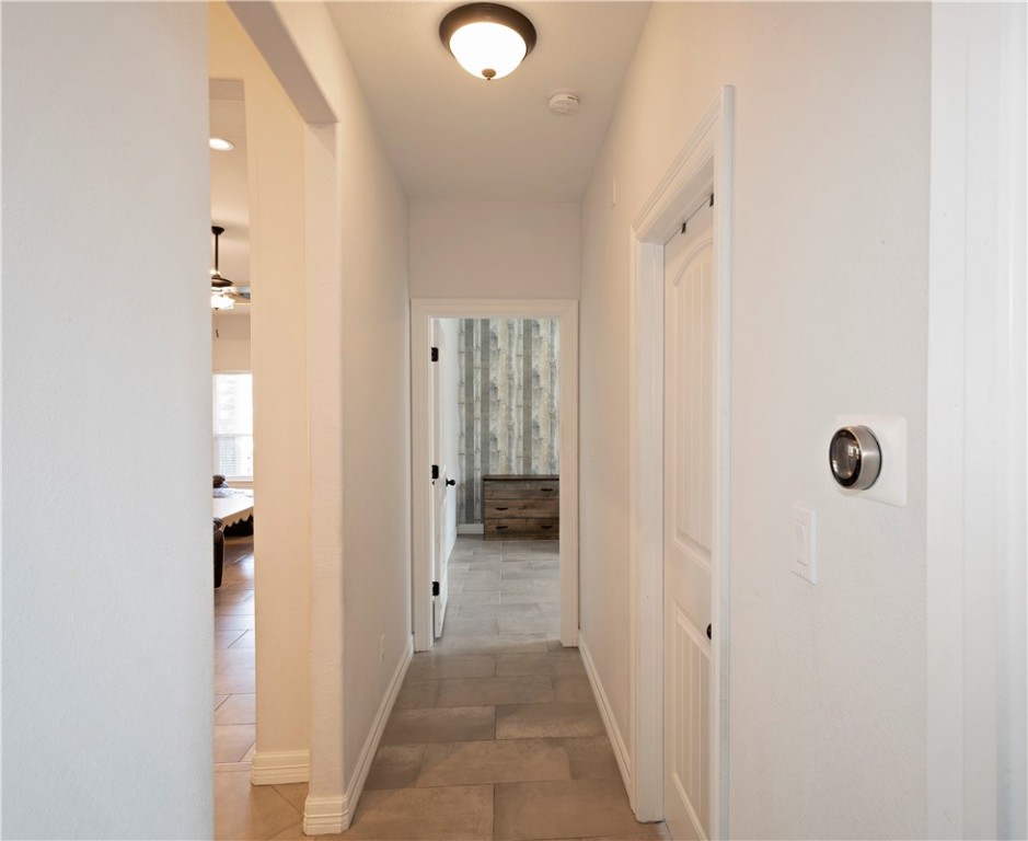6730 Stuyvesant Ct Property Photo 12
