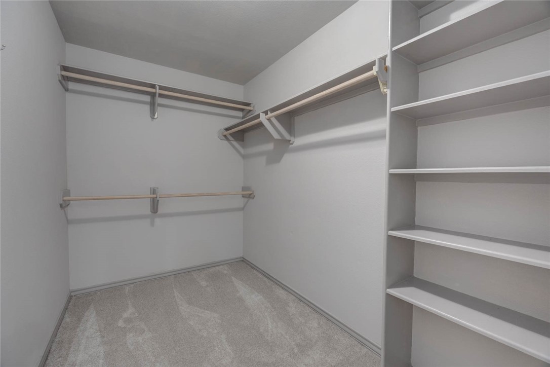 2047 1st St Property Photo 14