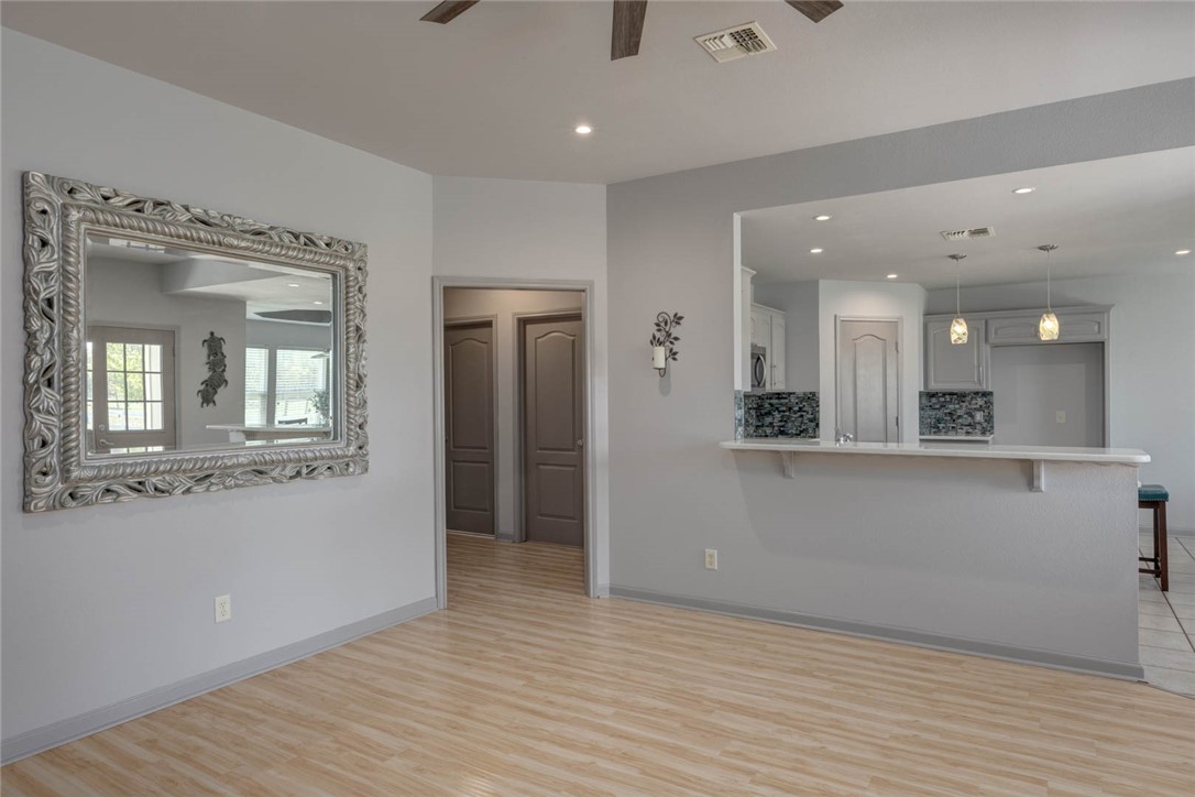 2047 1st St Property Photo 30