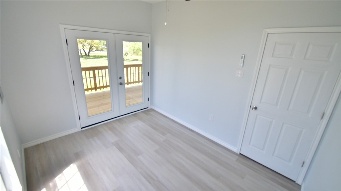 128 Saint Charles W Property Photo 15