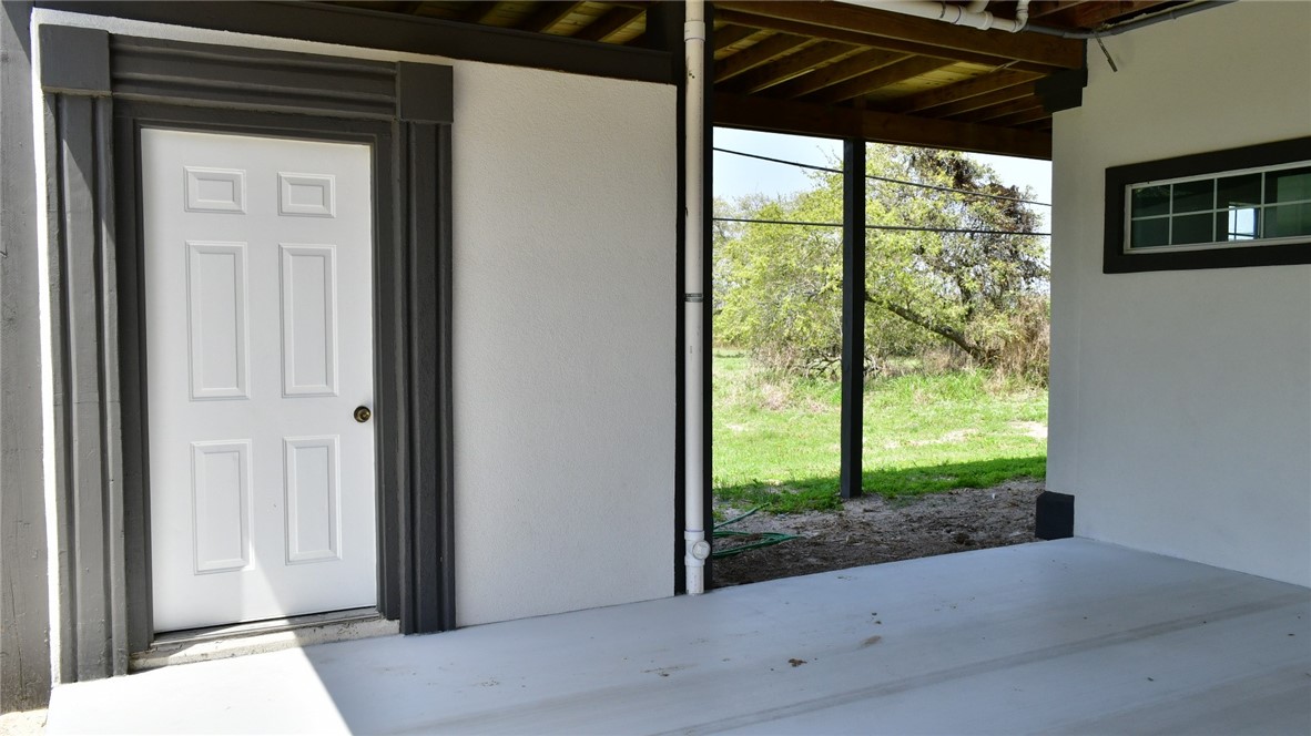 128 Saint Charles W Property Photo 18