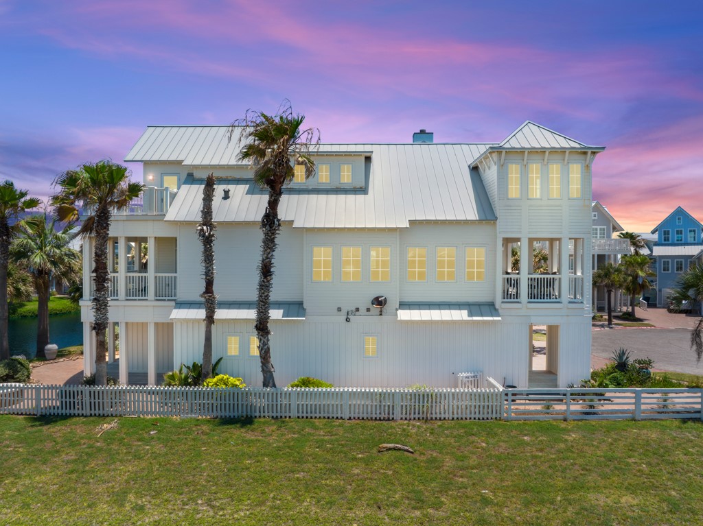 103 Seaside Dr Property Photo 2