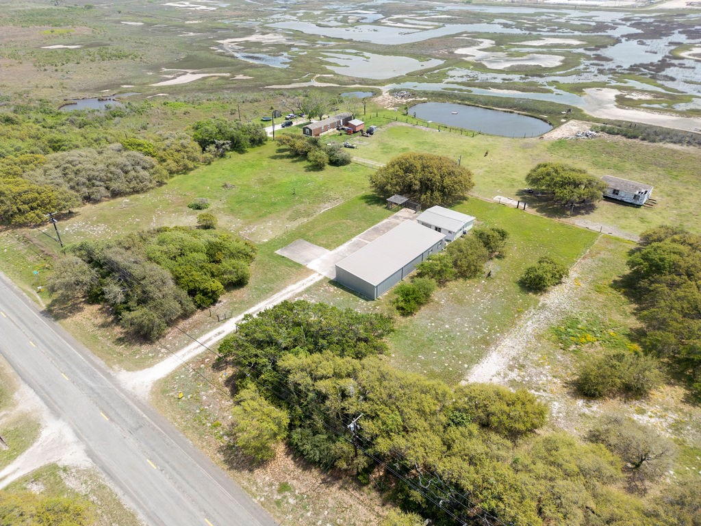 2280 Fm-2725 Property Photo 8