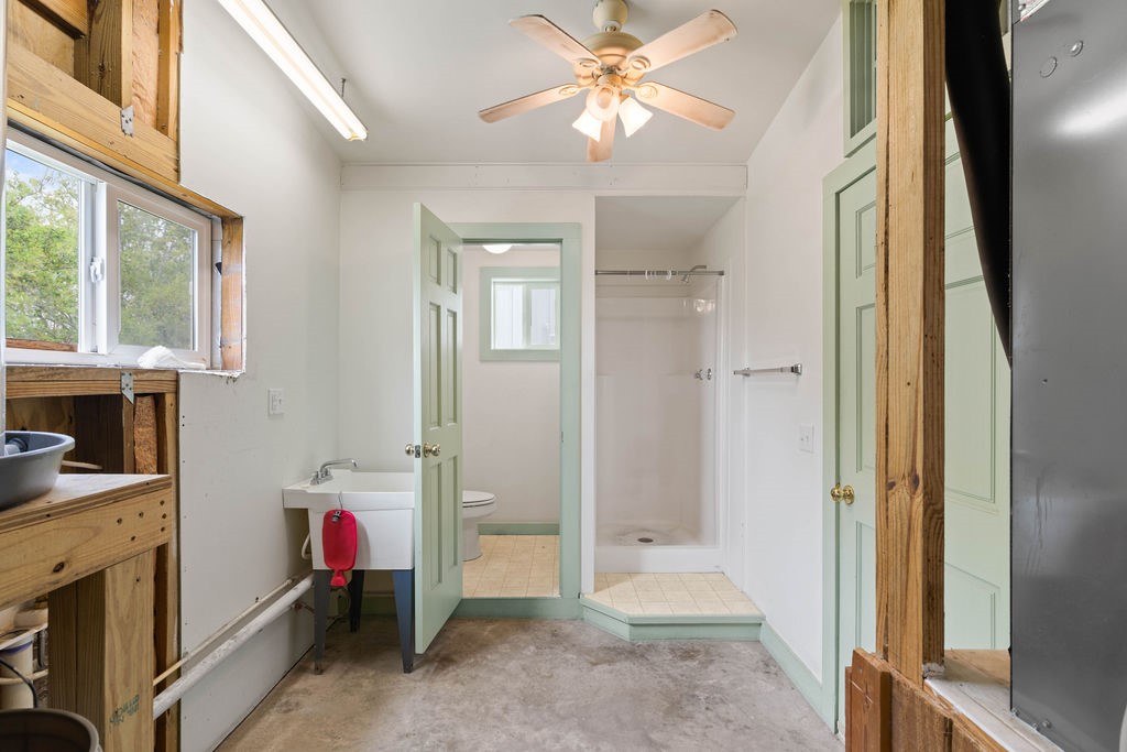2280 Fm-2725 Property Photo 10