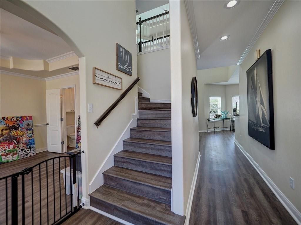 14930 Aquarius St Property Photo 5