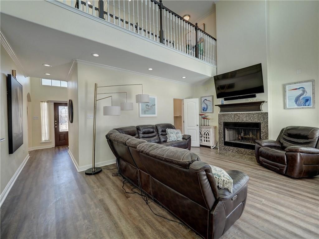 14930 Aquarius St Property Photo 11