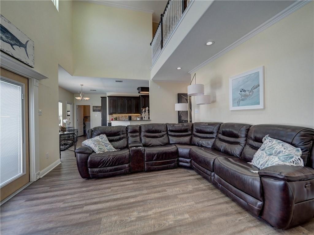 14930 Aquarius St Property Photo 12