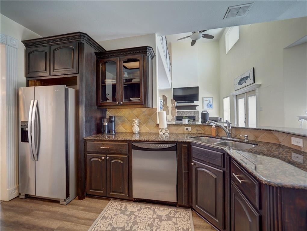 14930 Aquarius St Property Photo 17