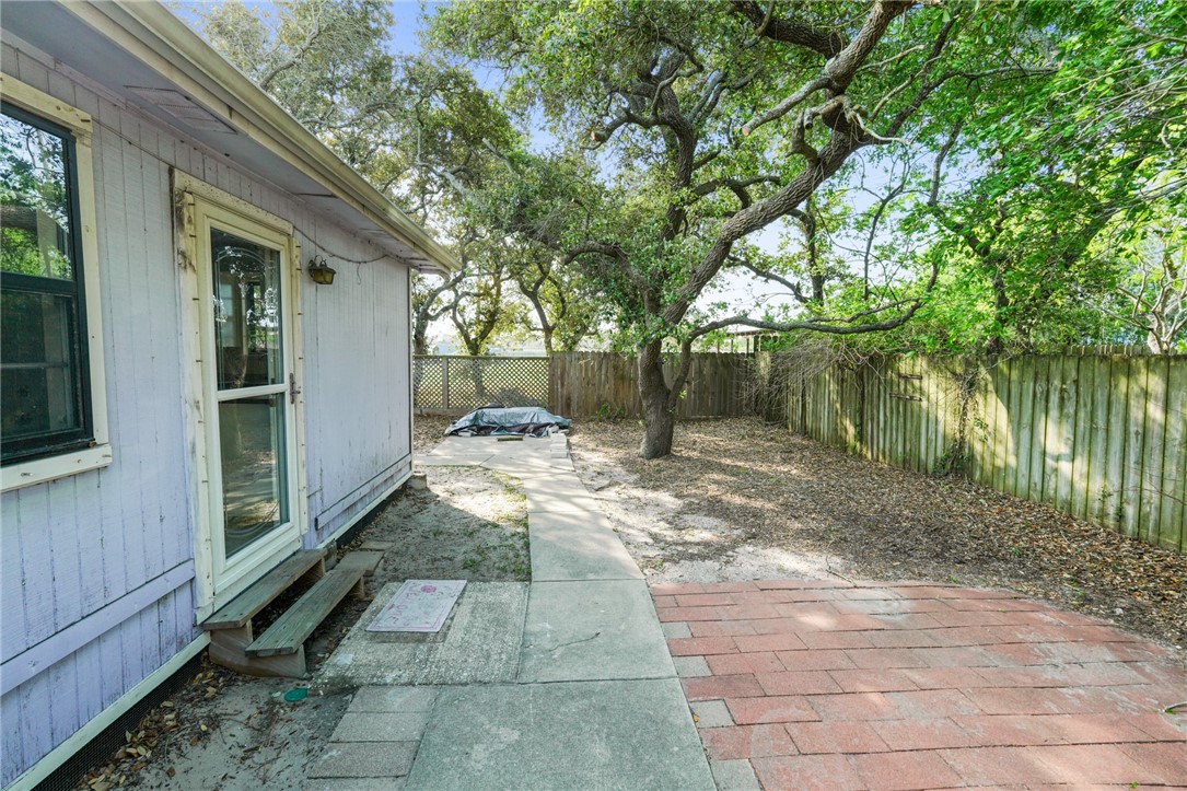 2310 Ollie St Property Photo 20