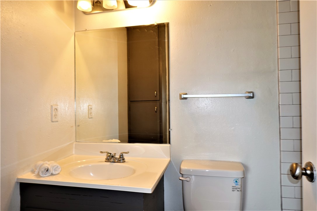 621 E Merriman St Property Photo 18