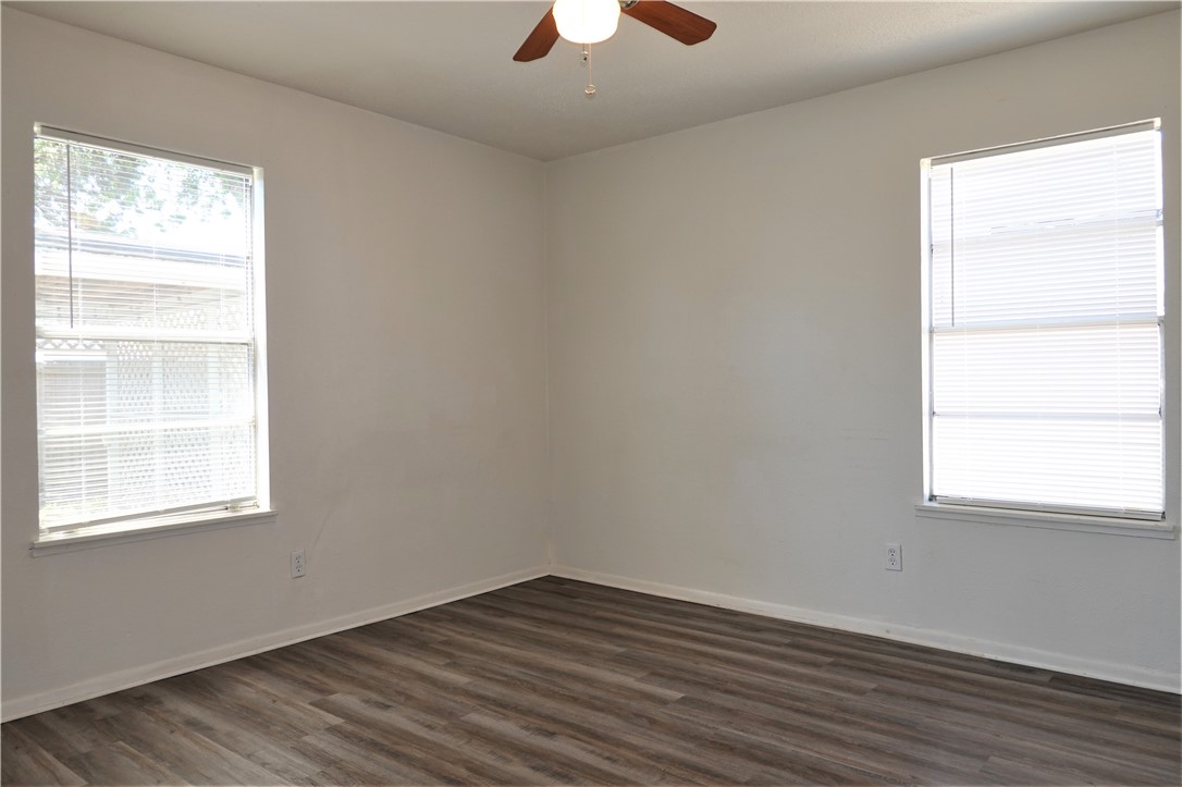 621 E Merriman St Property Photo 22