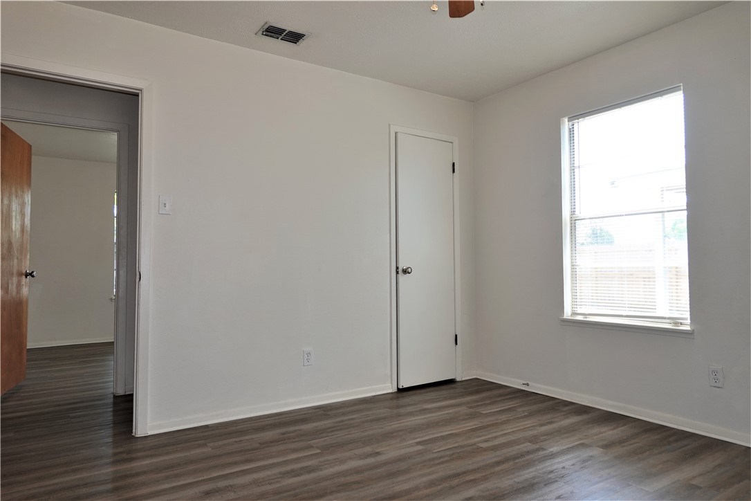 621 E Merriman St Property Photo 23