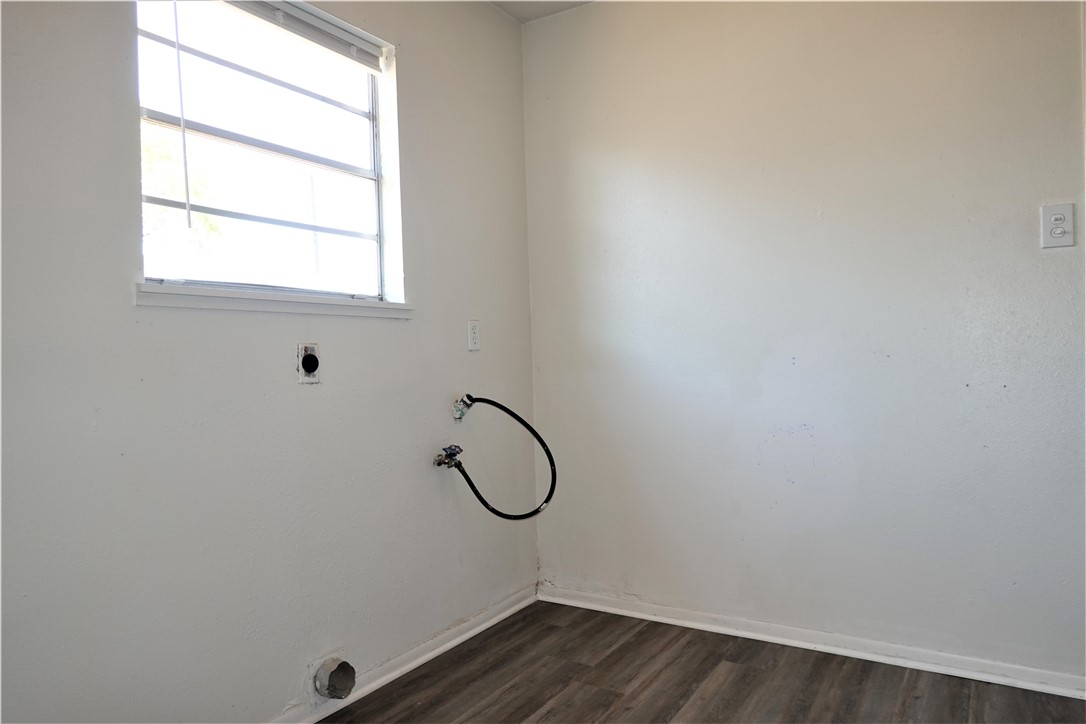 621 E Merriman St Property Photo 33